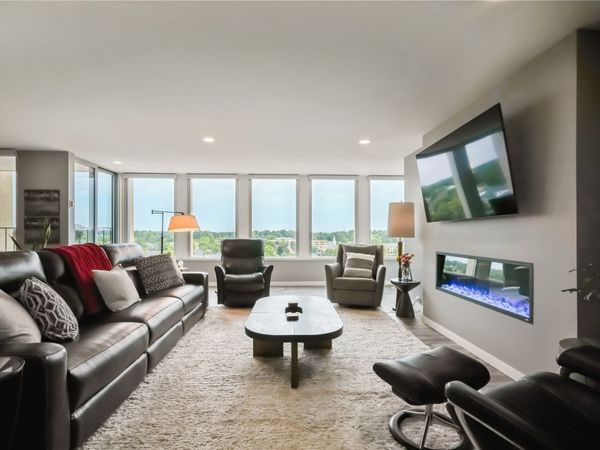2222 1st Avenue NE, Unit 907, Cedar Rapids, IA 52402