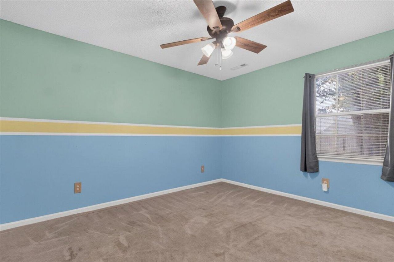 105 Blackwalnut Drive Photo 24