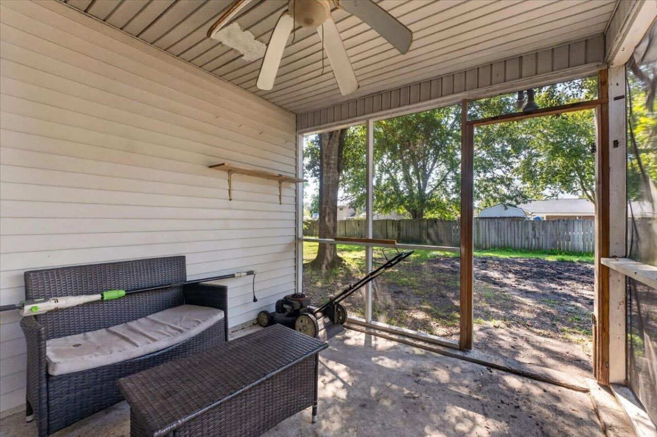 105 Blackwalnut Drive Photo 33