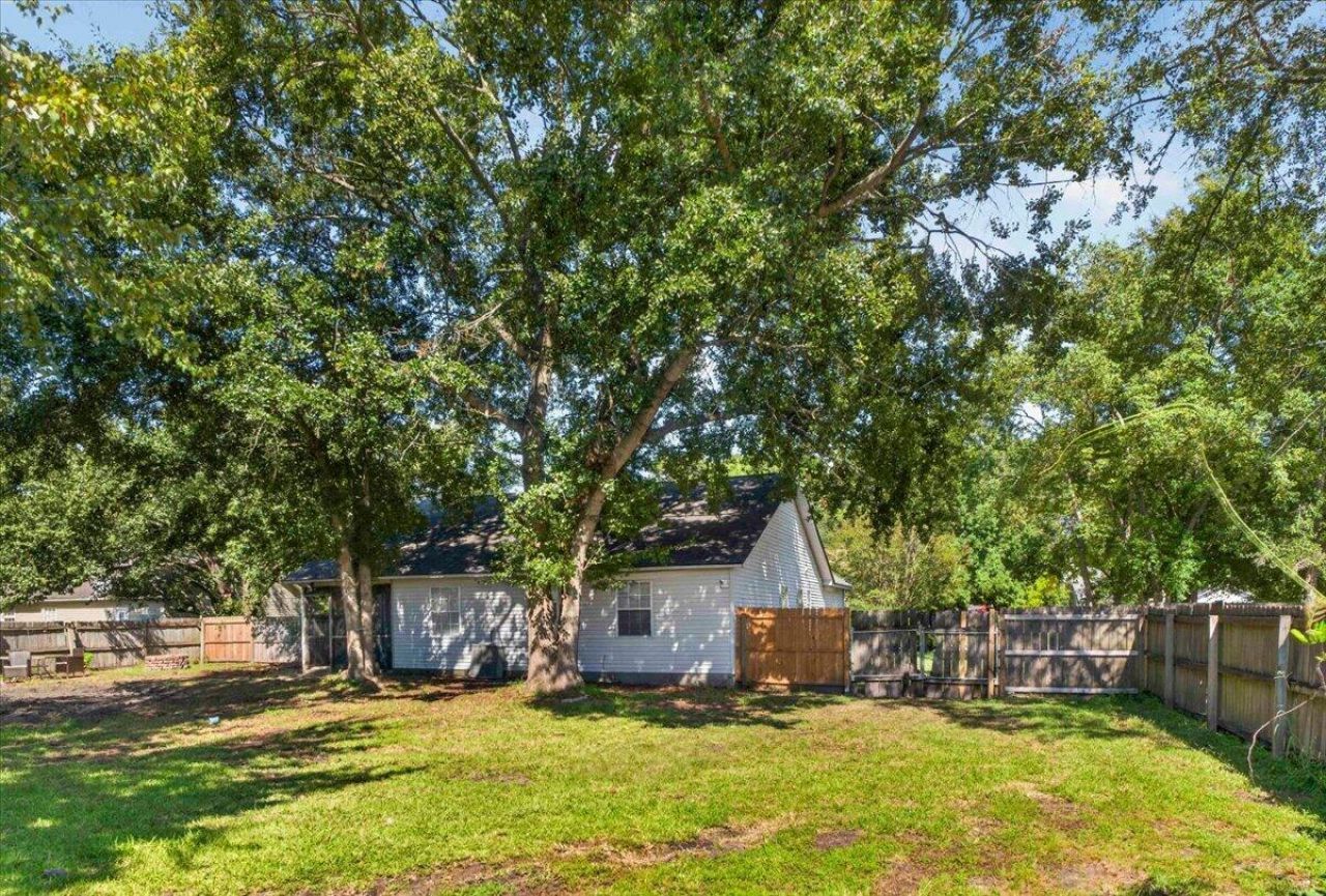 105 Blackwalnut Drive Photo 34