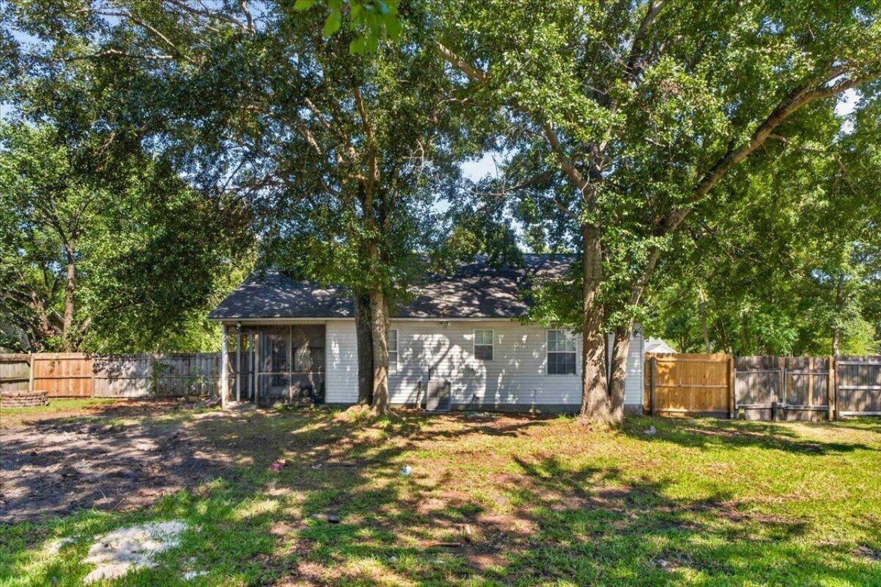 105 Blackwalnut Drive Photo 35
