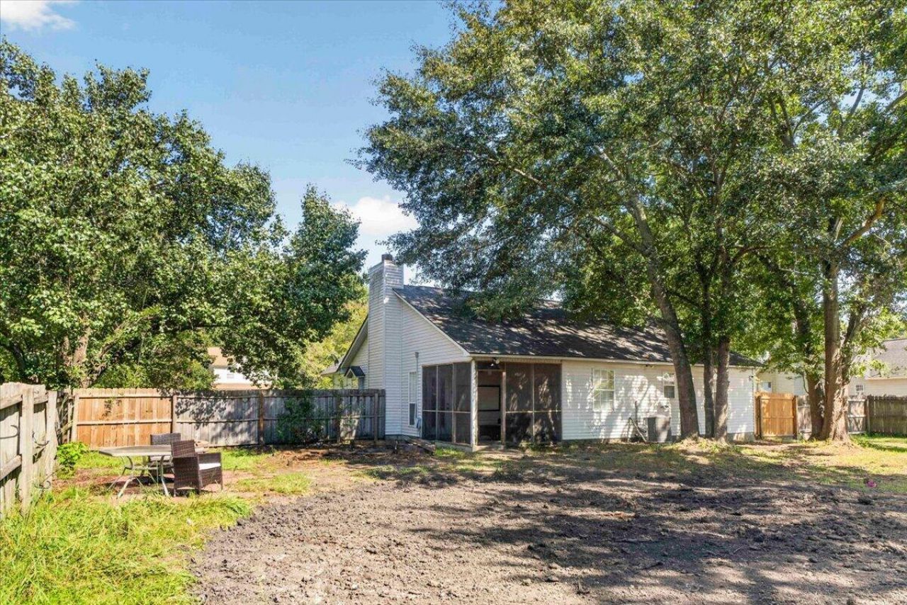 105 Blackwalnut Drive Photo 36