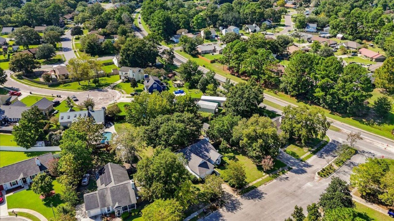 105 Blackwalnut Drive Photo 38