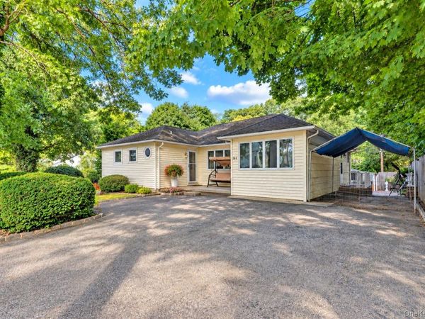 164 Landing Road, Glen Cove, NY 11542
