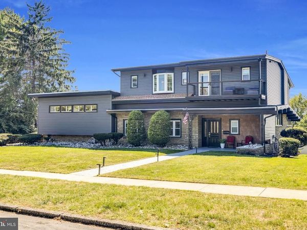 106 GRANDVIEW BOULEVARD , WYOMISSING, PA 19609