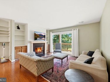 6204 B REDINS DRIVE , ALEXANDRIA, VA 22310