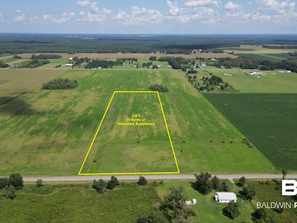 06 Comstock Road, Elberta, AL 36530