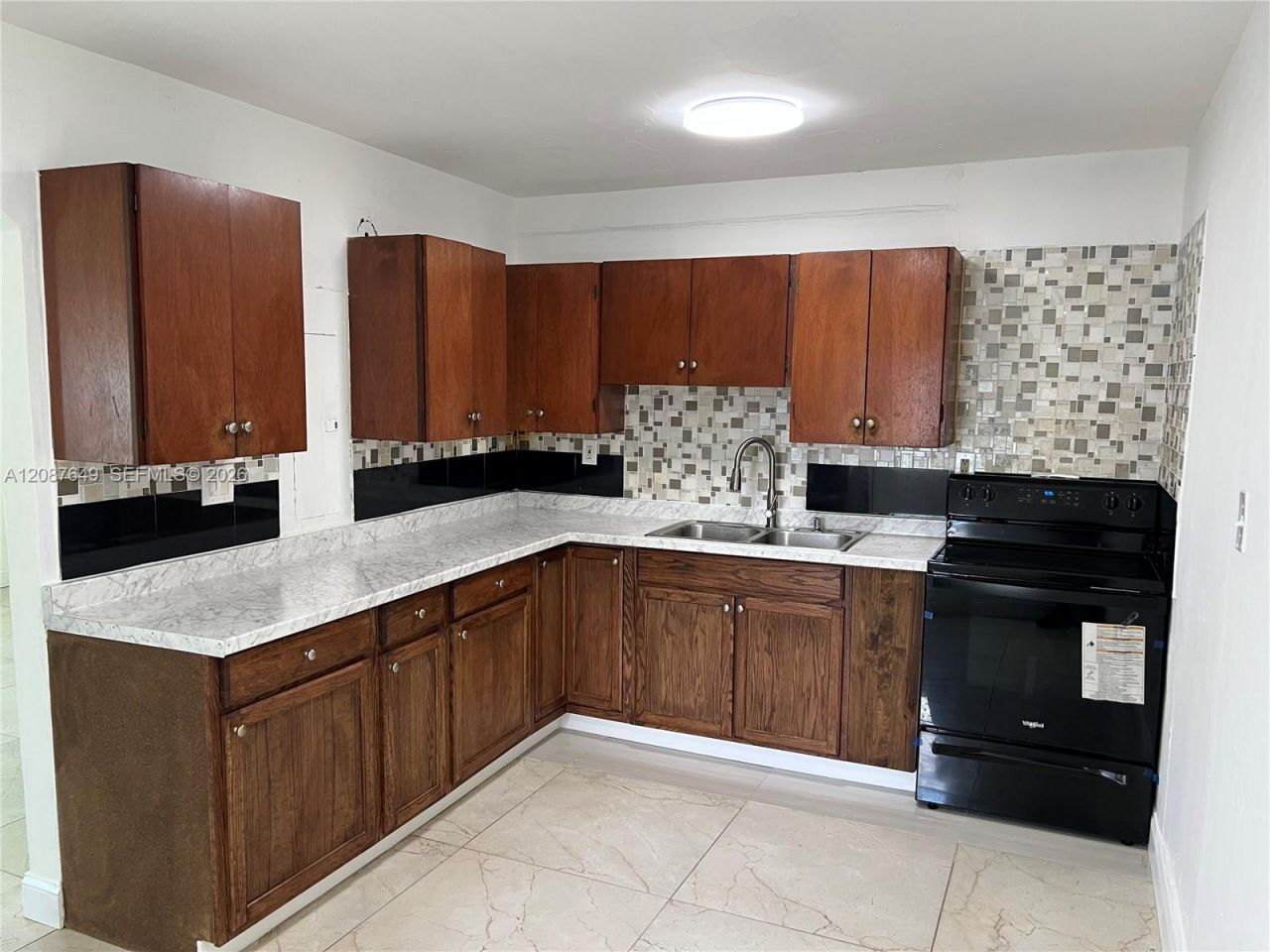 1740 NW 90th St, Miami, FL 33147 Photo