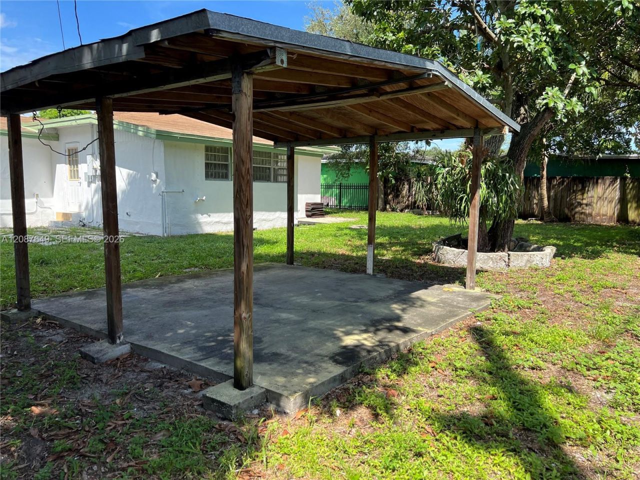 1740 NW 90th St, Miami, FL 33147 Photo