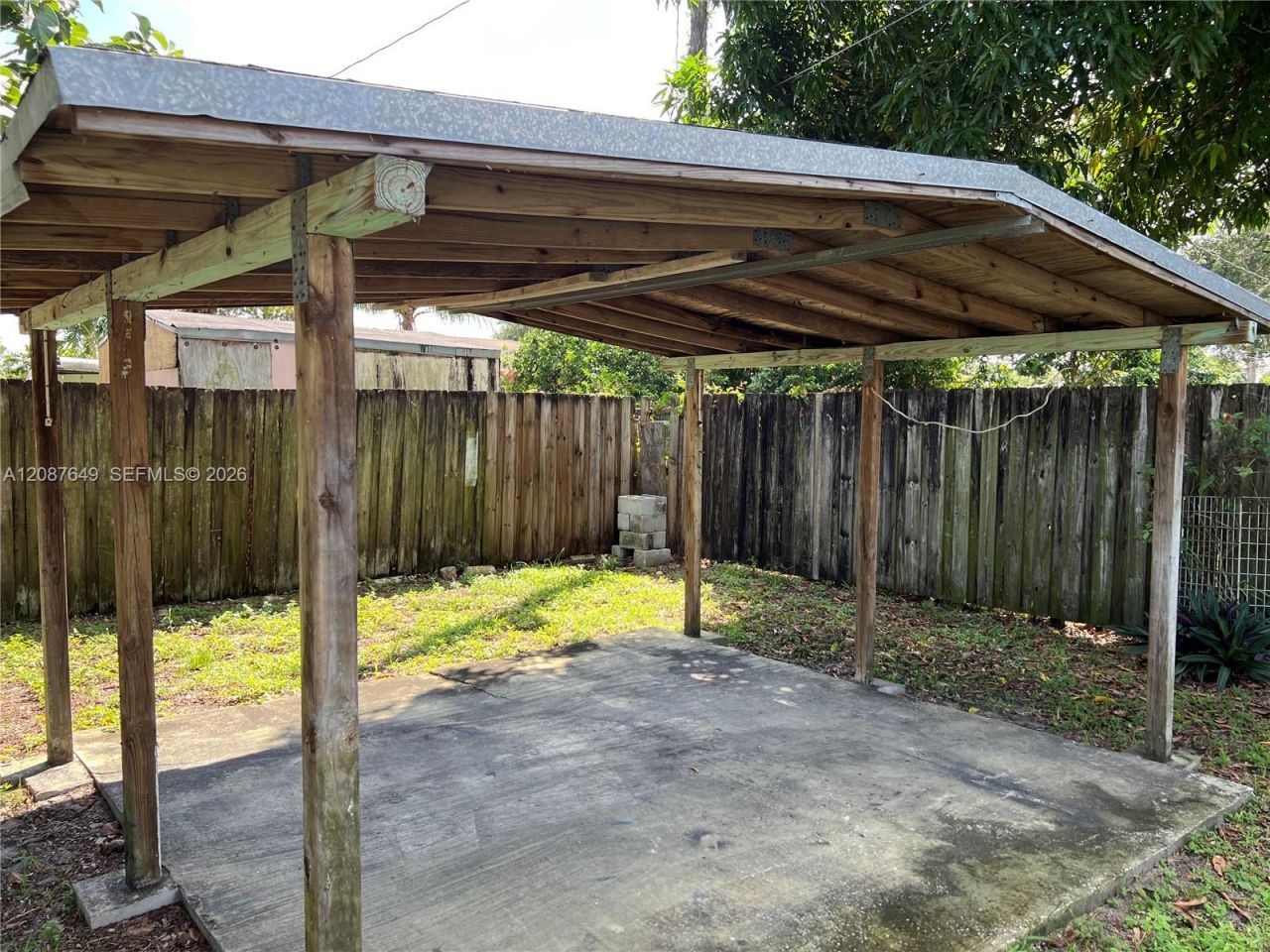 1740 NW 90th St, Miami, FL 33147 Photo