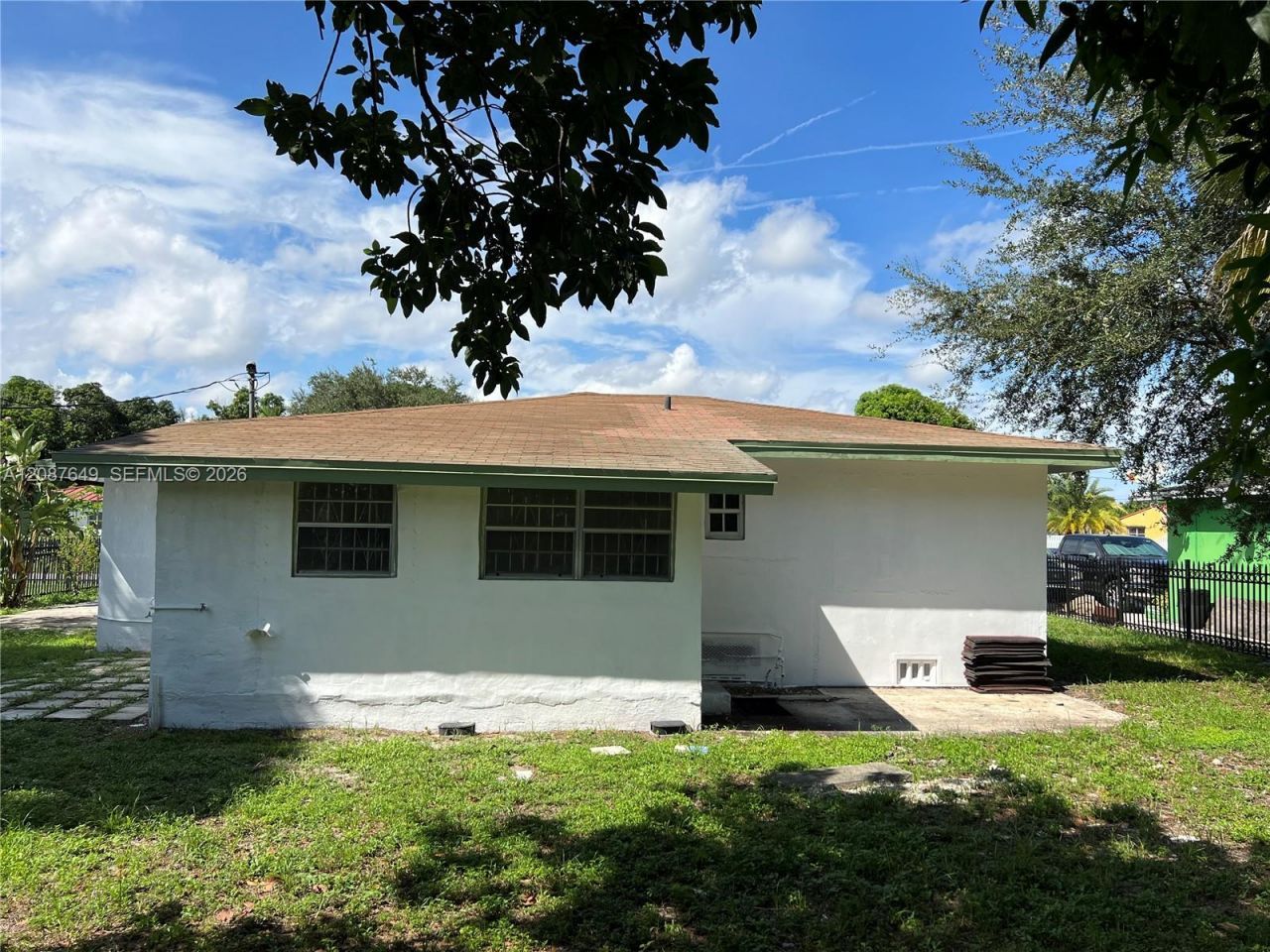 1740 NW 90th St, Miami, FL 33147 Photo