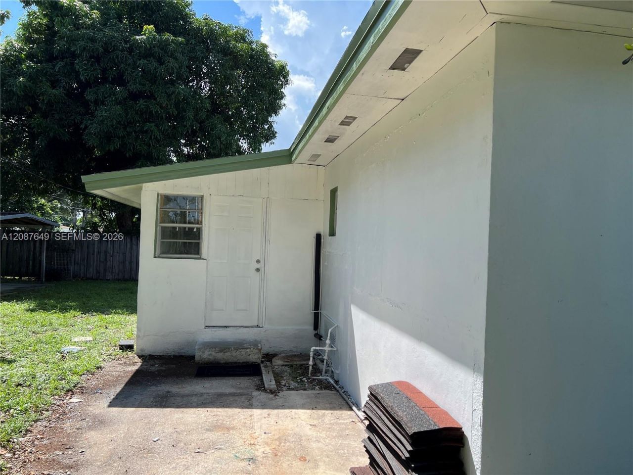 1740 NW 90th St, Miami, FL 33147 Photo