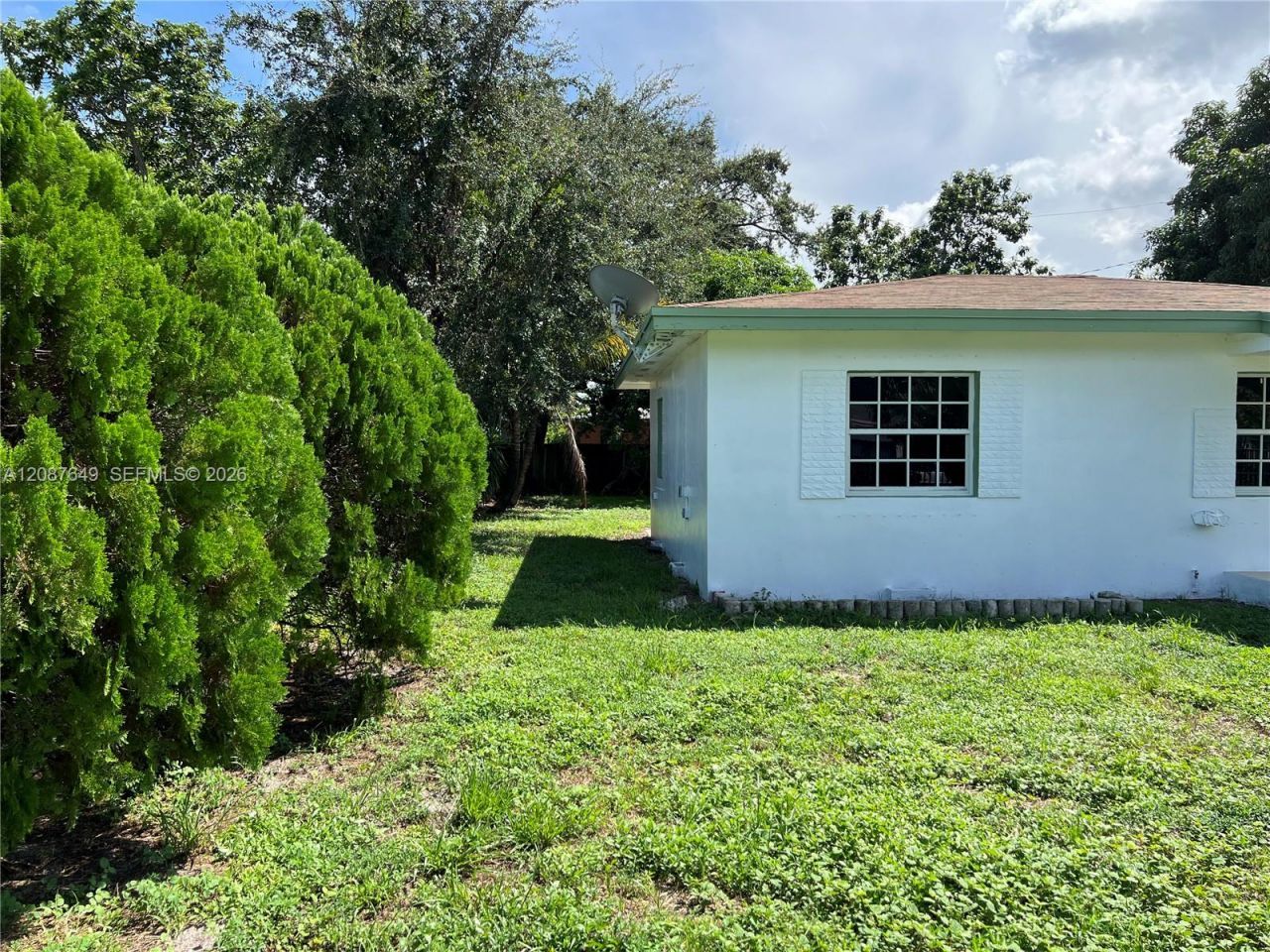 1740 NW 90th St, Miami, FL 33147 Photo