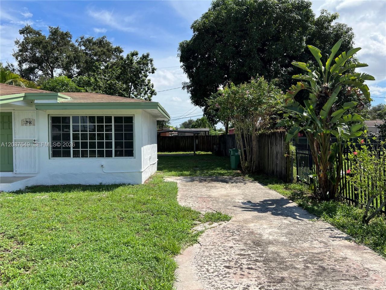 1740 NW 90th St, Miami, FL 33147 Photo