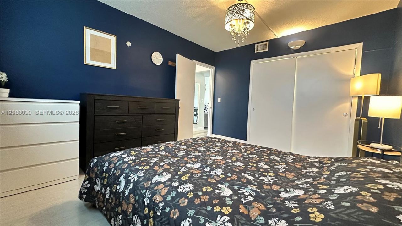 1967 S Ocean Blvd, Unit 329-D, Lauderdale by the Sea, FL 33062 Photo