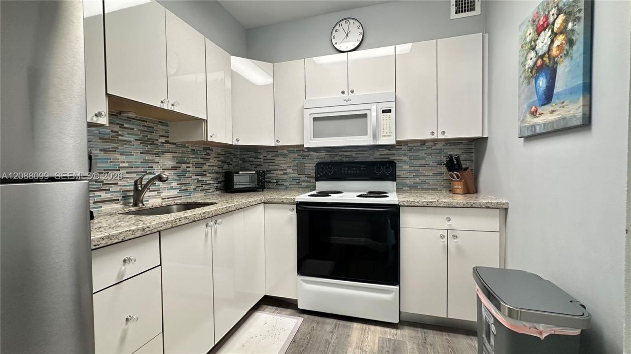 1967 S Ocean Blvd, Unit 329-D, Lauderdale by the Sea, FL 33062 Photo