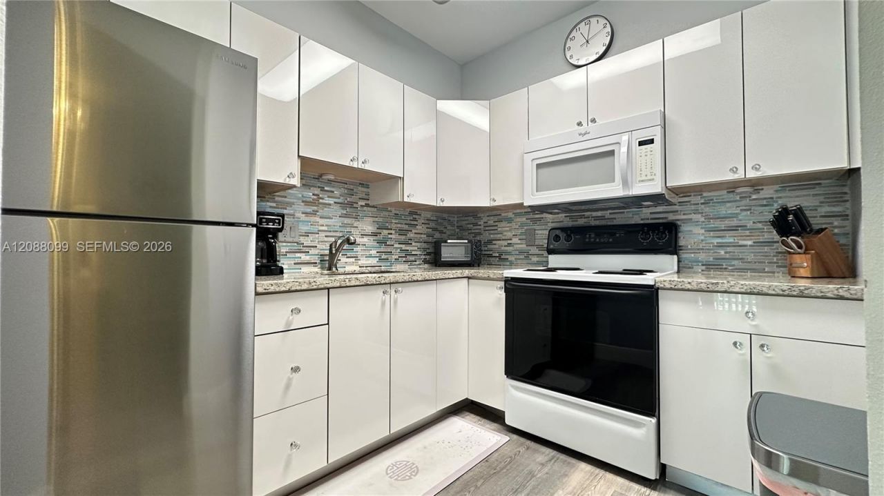 1967 S Ocean Blvd, Unit 329-D, Lauderdale by the Sea, FL 33062 Photo