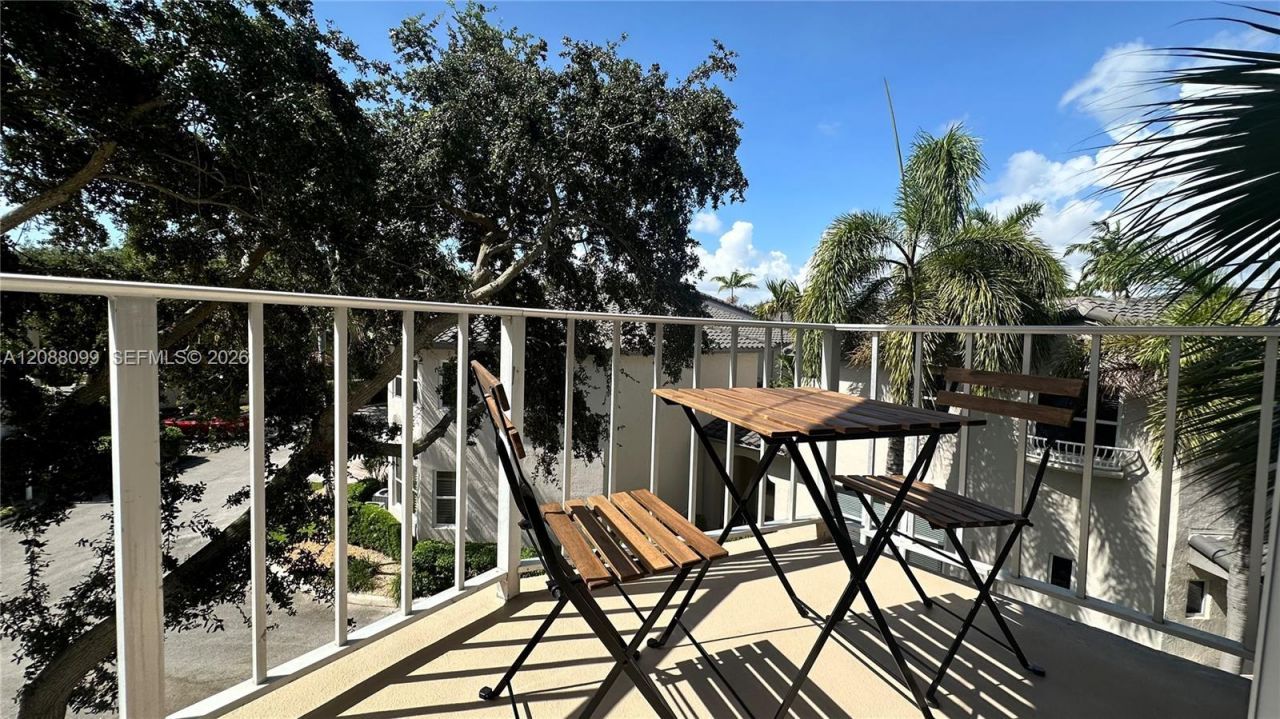 1967 S Ocean Blvd, Unit 329-D, Lauderdale by the Sea, FL 33062 Photo
