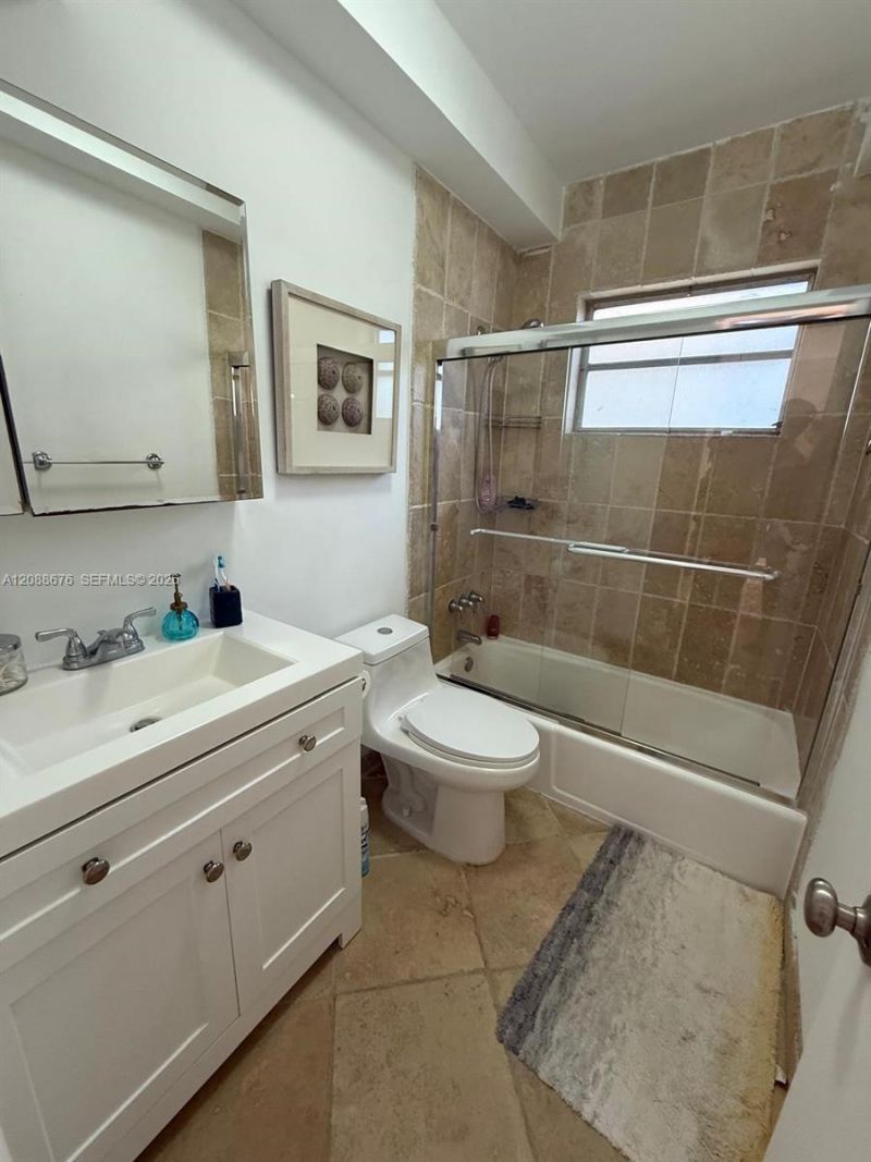 1021 Michigan Ave , Unit 7, Miami Beach, FL 33139 Photo