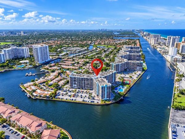200 Leslie Dr , Unit 204, Hallandale Beach, FL 33009