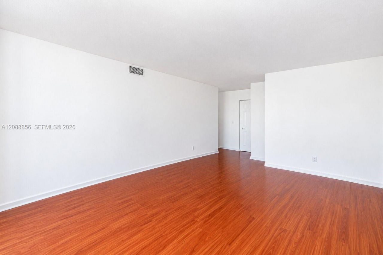 200 Leslie Dr , Unit 204, Hallandale Beach, FL 33009 Photo