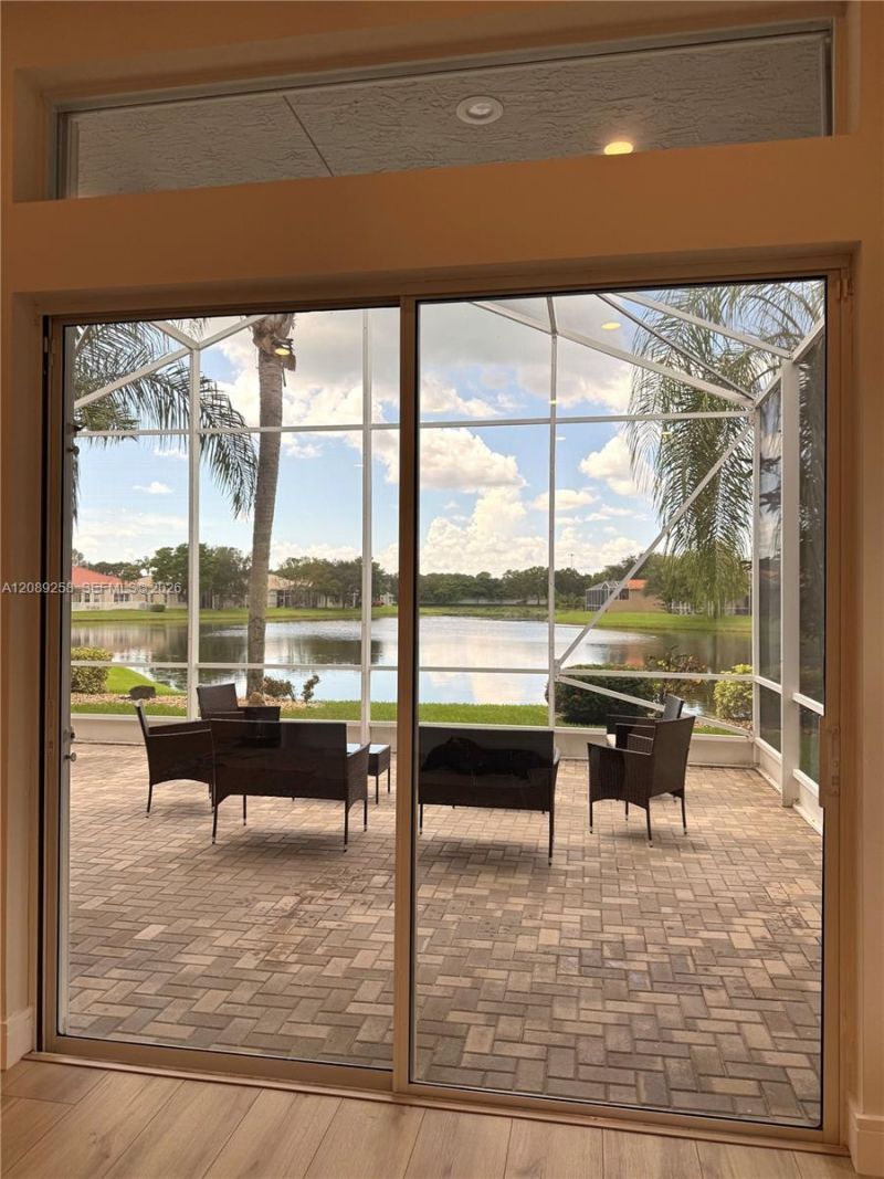 6525 Pavone St, Lake Worth, FL 33467 Photo