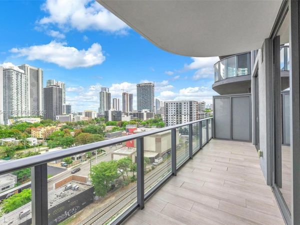 121 NE 34th St, Unit 905, Miami, FL 33137