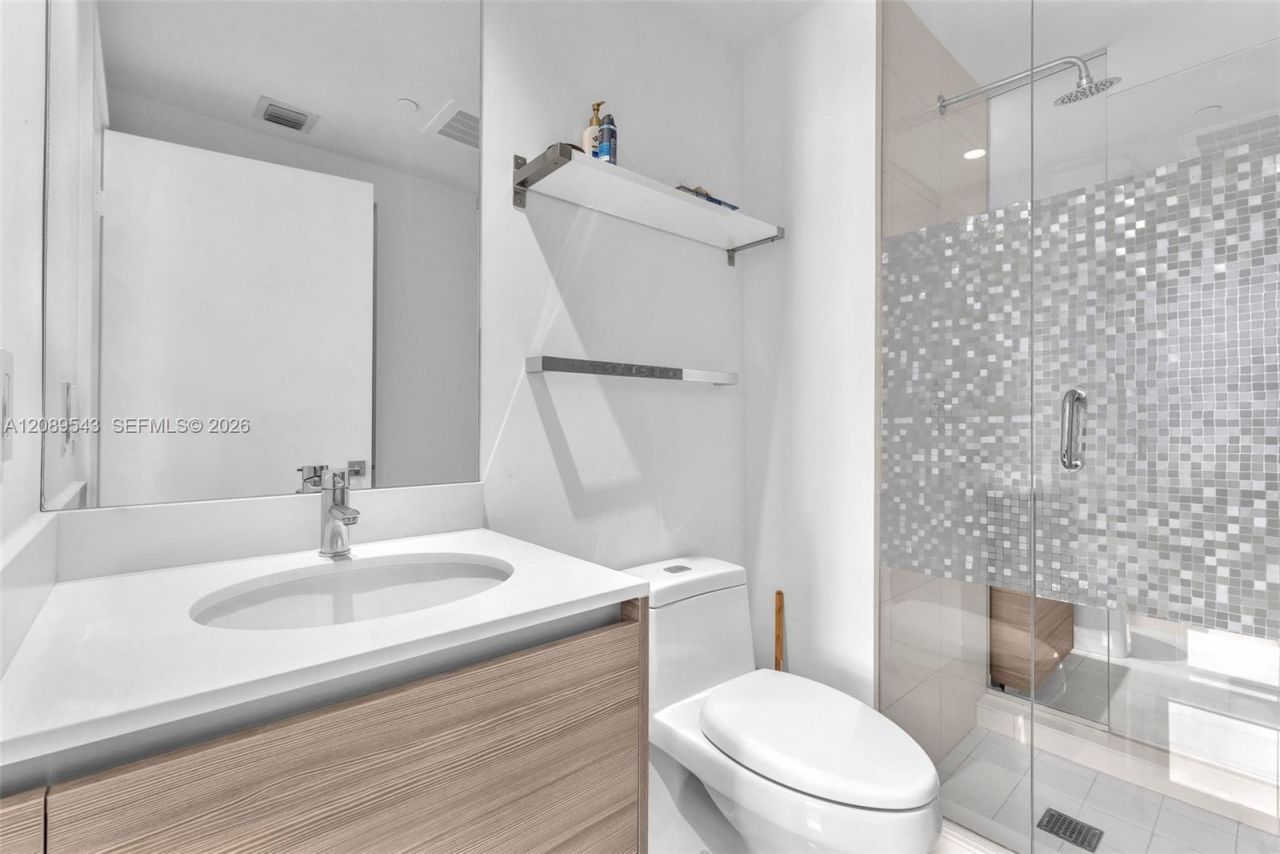 121 NE 34th St, Unit 905, Miami, FL 33137 Photo