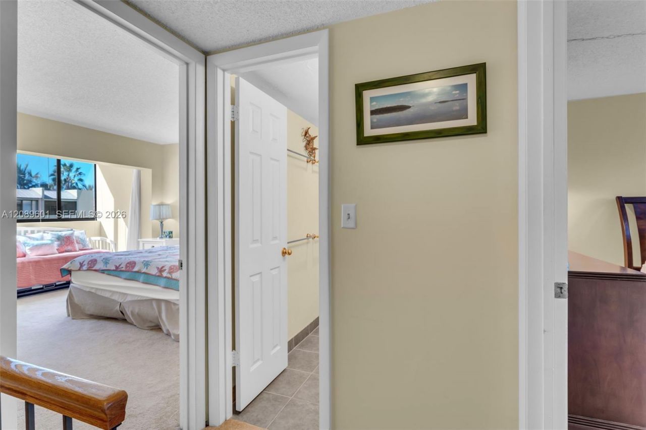 87465 Old Hwy 215 Hwy , Unit 215, Plantation Key, FL 33036 Photo