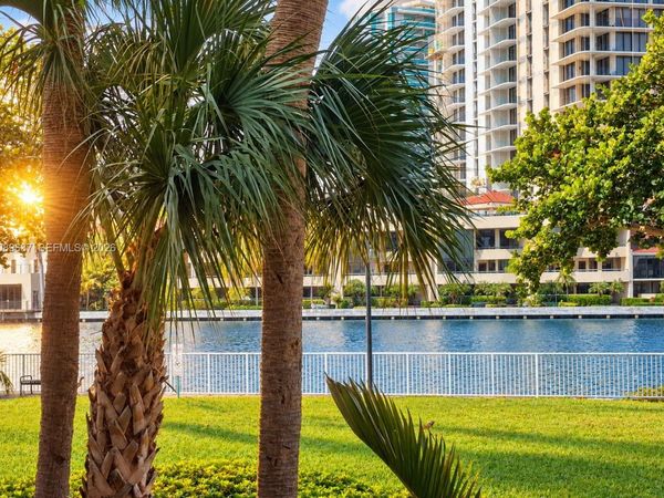 19390 Collins Ave , Unit 119, Sunny Isles Beach, FL 33160