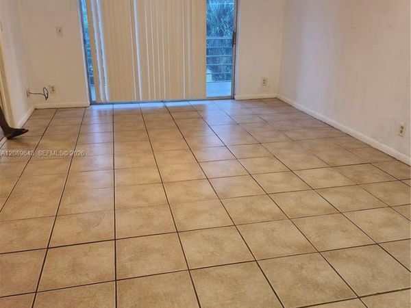 1638 SE Embassy Dr , Unit 209, West Palm Beach, FL 33401