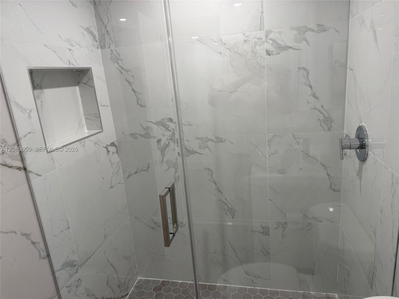 926 Michigan Ave , Unit 12, Miami Beach, FL 33139 Photo