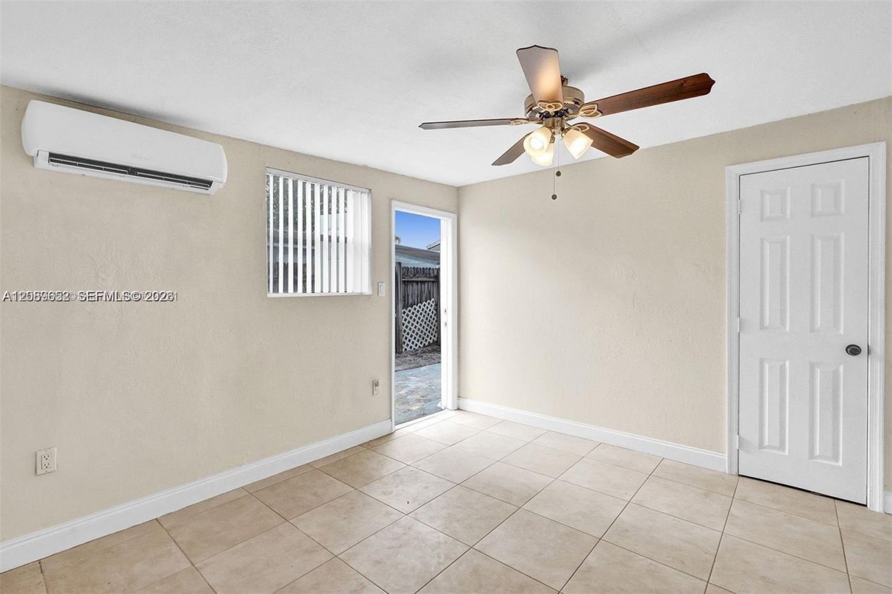 6720 Freedom St , Unit A, Hollywood, FL 33024 Photo