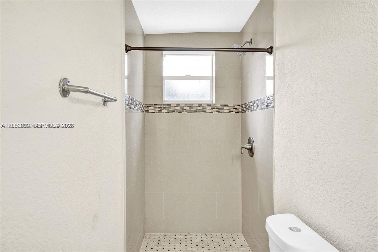 6720 Freedom St , Unit A, Hollywood, FL 33024 Photo