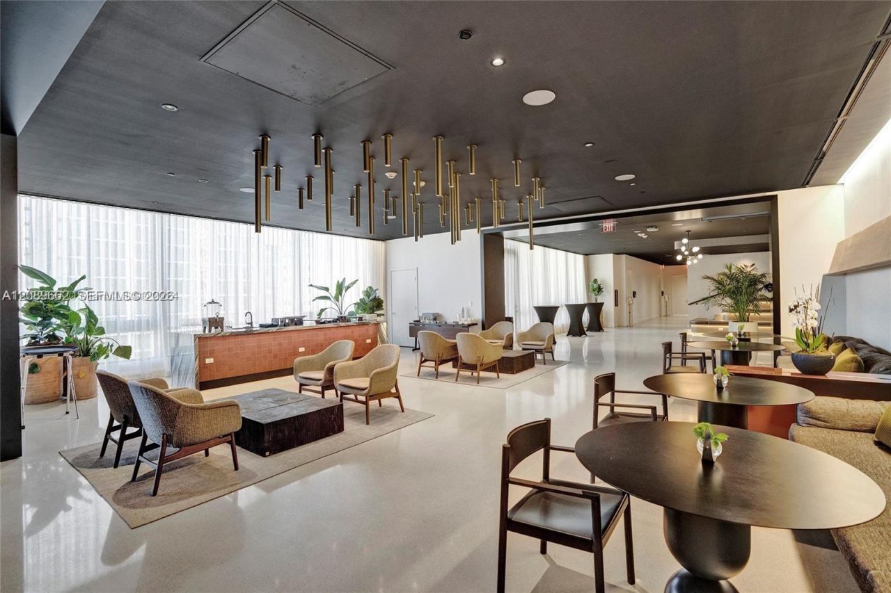 159 NE 6th St , Unit 3901, Miami, FL 33132 Photo