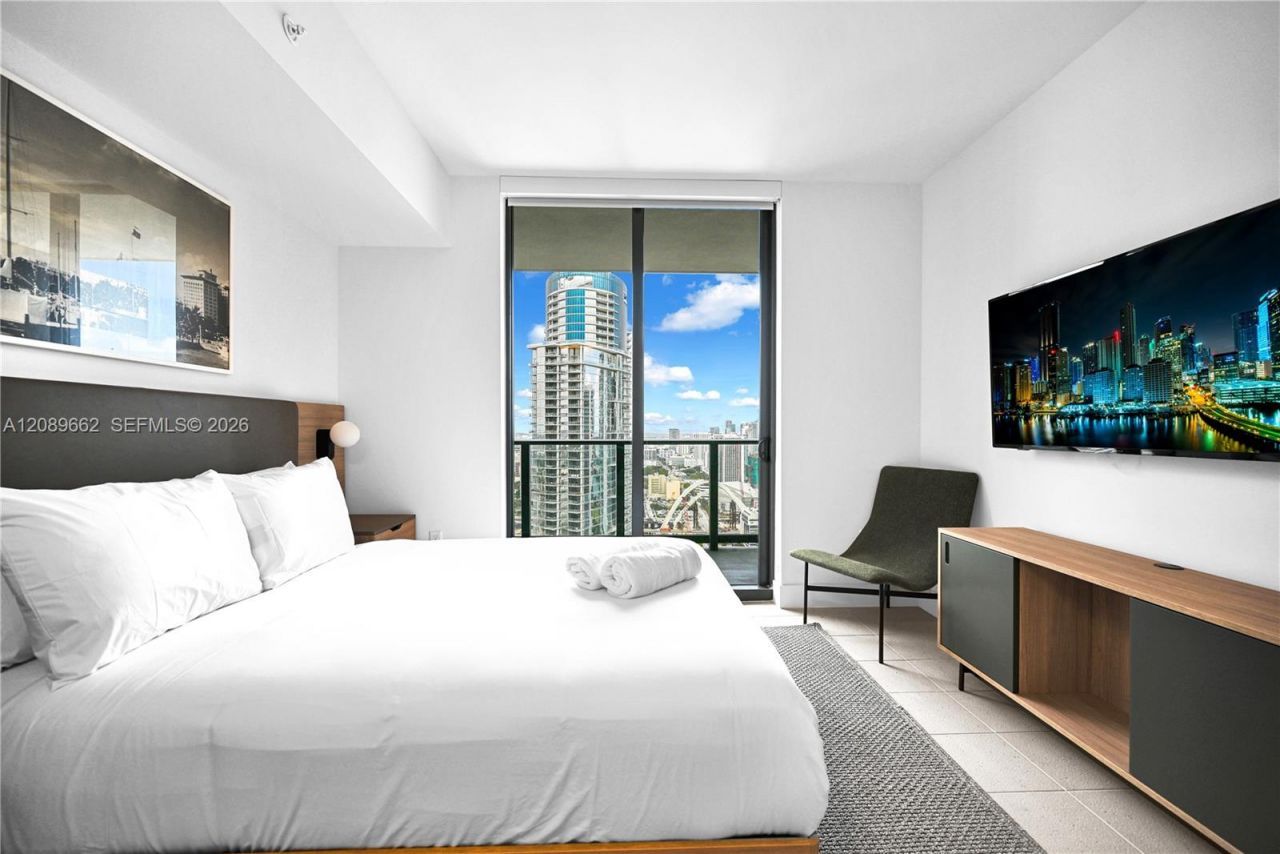 159 NE 6th St , Unit 3901, Miami, FL 33132 Photo