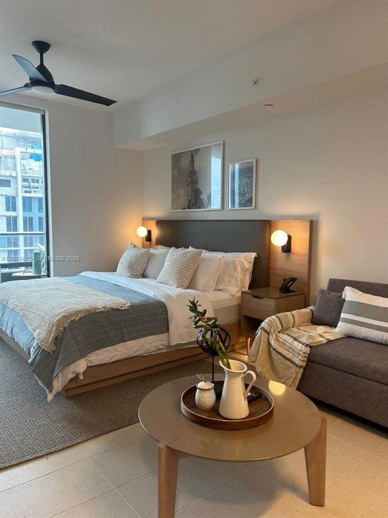 159 NE 6th St, Unit 3206, Miami, FL 33132 Photo
