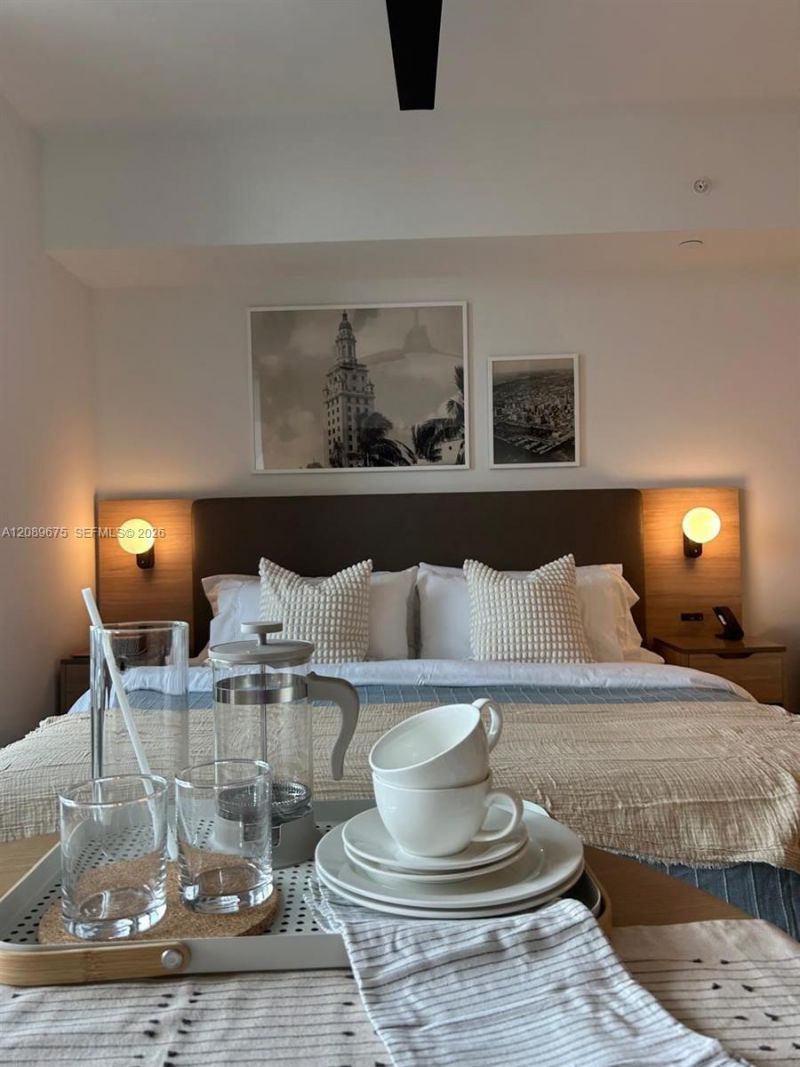 159 NE 6th St, Unit 3206, Miami, FL 33132 Photo