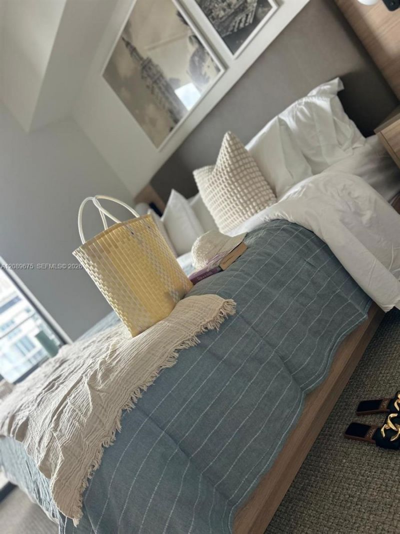 159 NE 6th St, Unit 3206, Miami, FL 33132 Photo