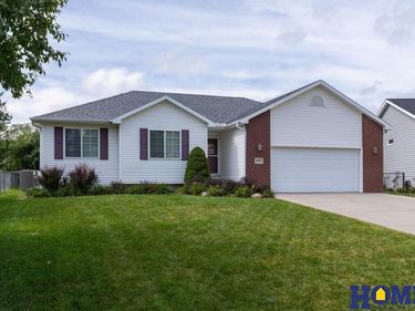 5425 W Greenfield Street, Lincoln, NE 68521