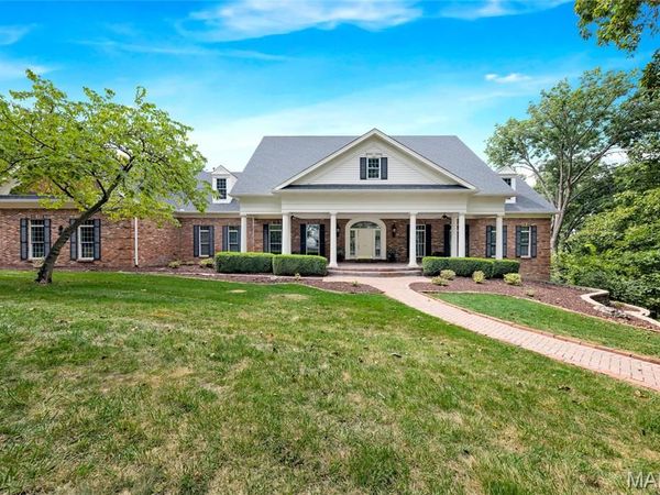 943 Norrington Way, Fenton, MO 63026