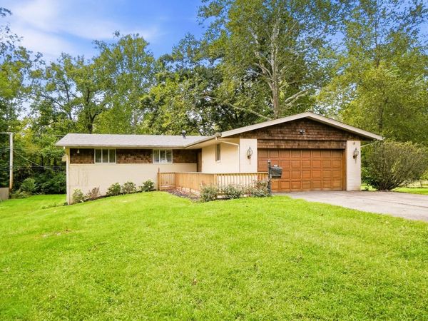 2351 S Linda Drive, Bellbrook, OH 45305