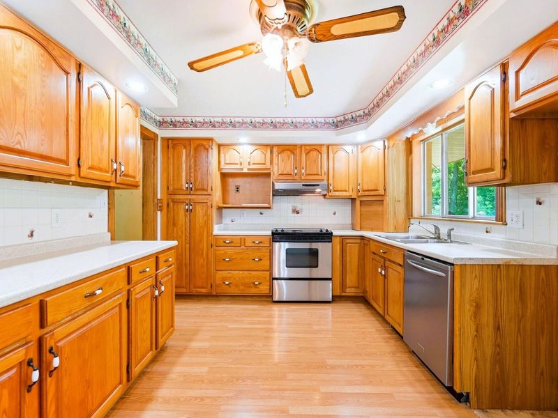 2351 S Linda Drive, Bellbrook, OH 45305 Photo 3
