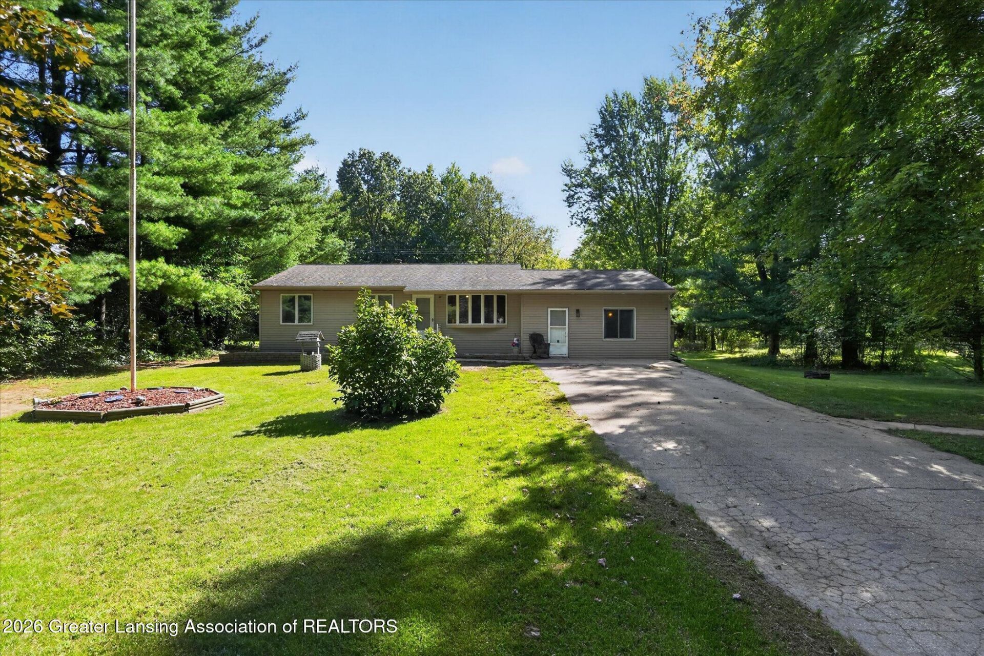 9980 E Stoll Road, Haslett, MI 48840 Main Photo