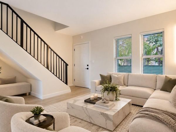 701 S Royal Poinciana Boulevard, Unit 13, Miami Springs, FL 33166