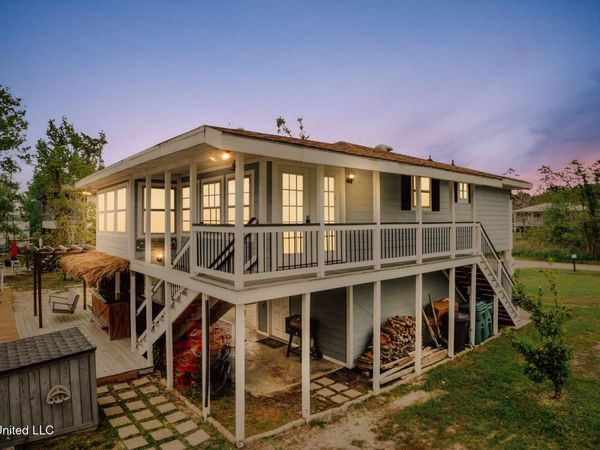 50 Fiber Street, Bay Saint Louis, MS 39520