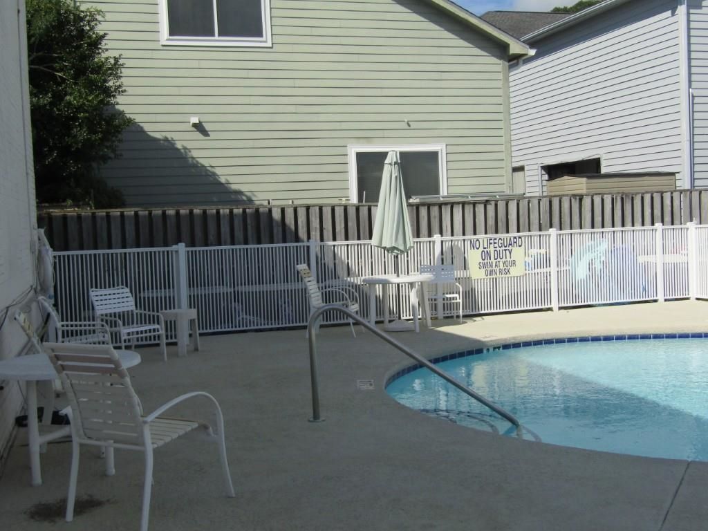 2202 Perrin Dr.  Photo 18