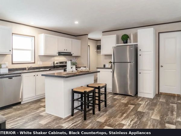 8479 Hoskins Hollow Rd , Westmoreland, TN 37186