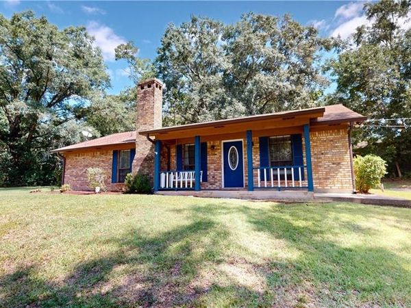 2721 East Road , Mobile, AL 36693