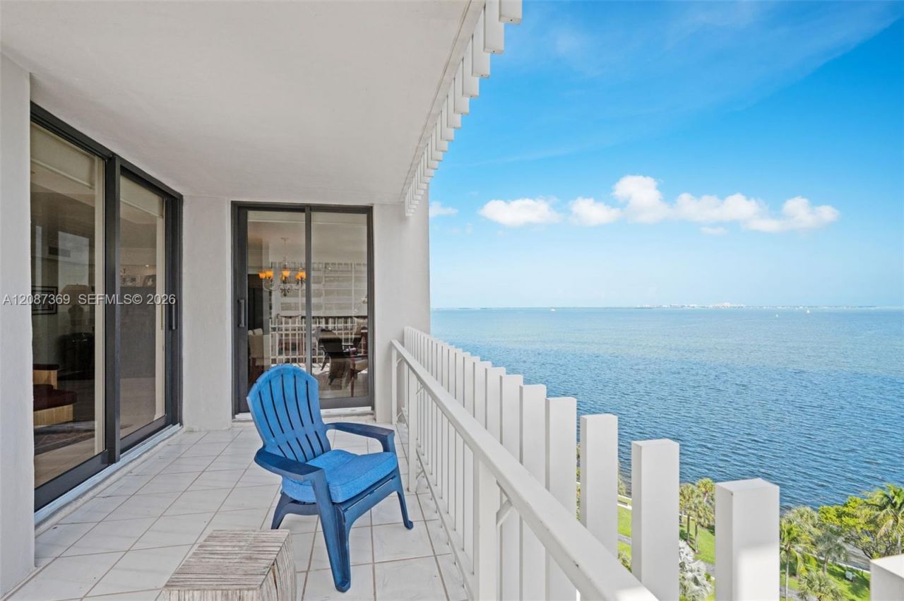 2 Grove Isle Dr, Unit B1402, Miami, FL 33133 Photo